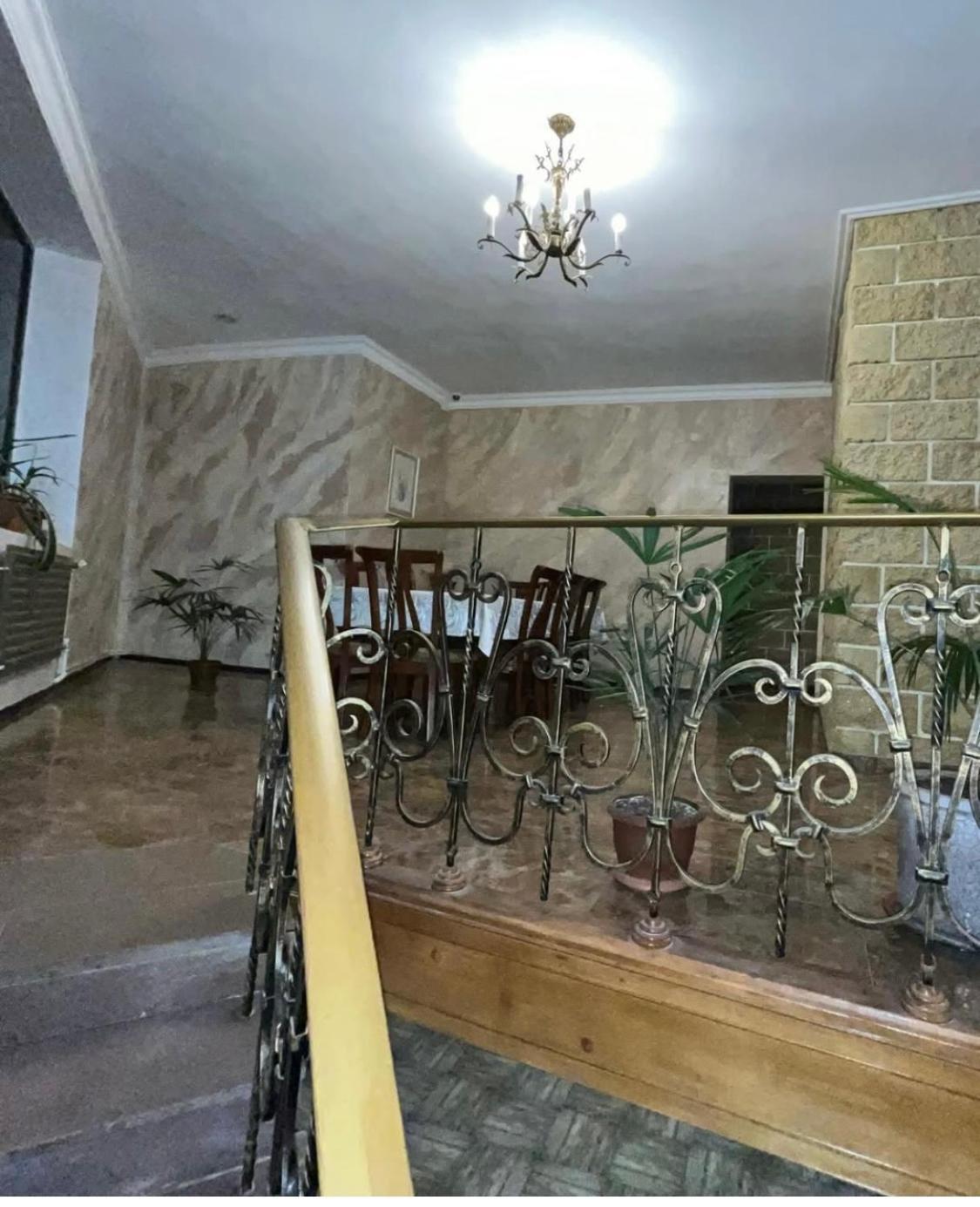 Baron Hotel Vanadzor Exterior photo